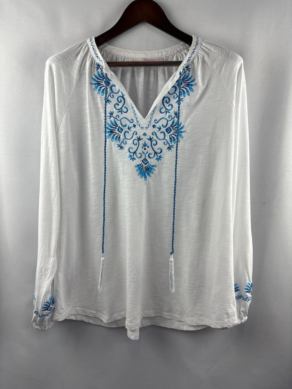 Women’s Bellisima Kim Gravel Large White Embroidered Blouse